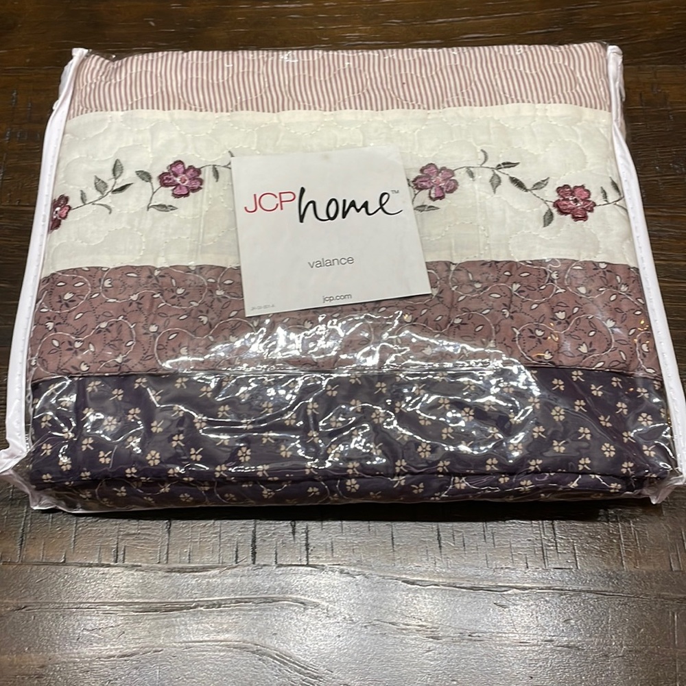 JCP Home Cedric Kitchen Valance Decor